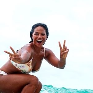 Meet your Posher, Charis